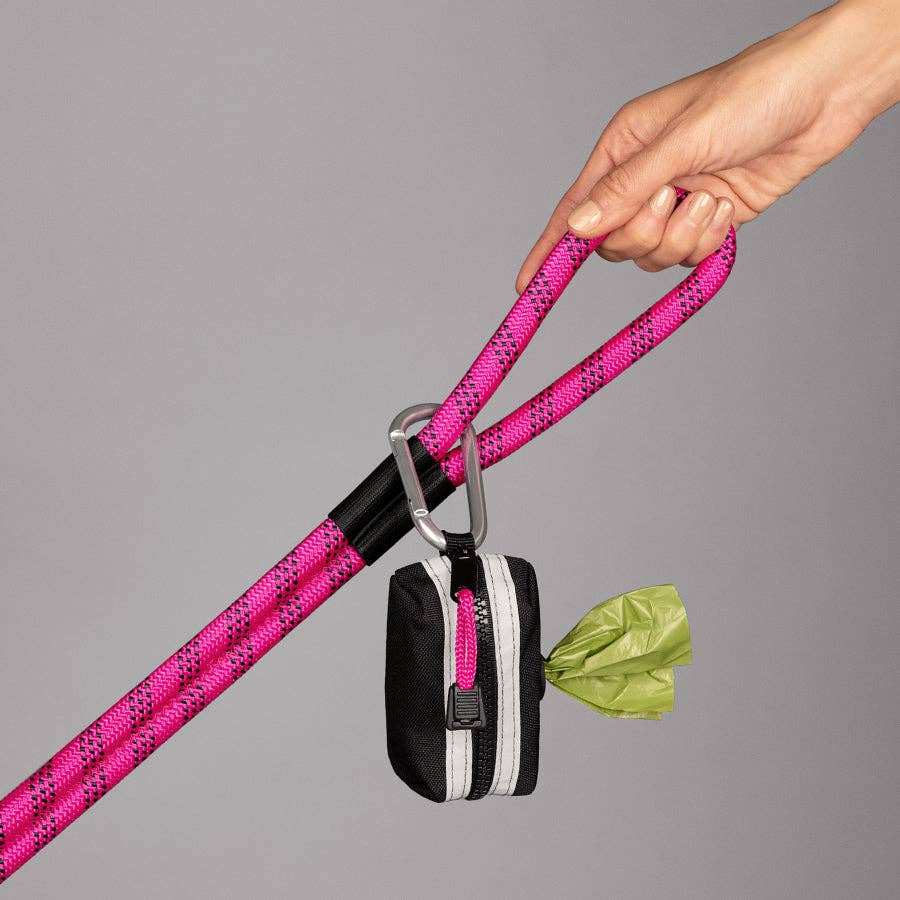 ROVERLUND - LEADER-OF-THE-PACK POOP BAG HOLDER: CAMO / MAGENTA