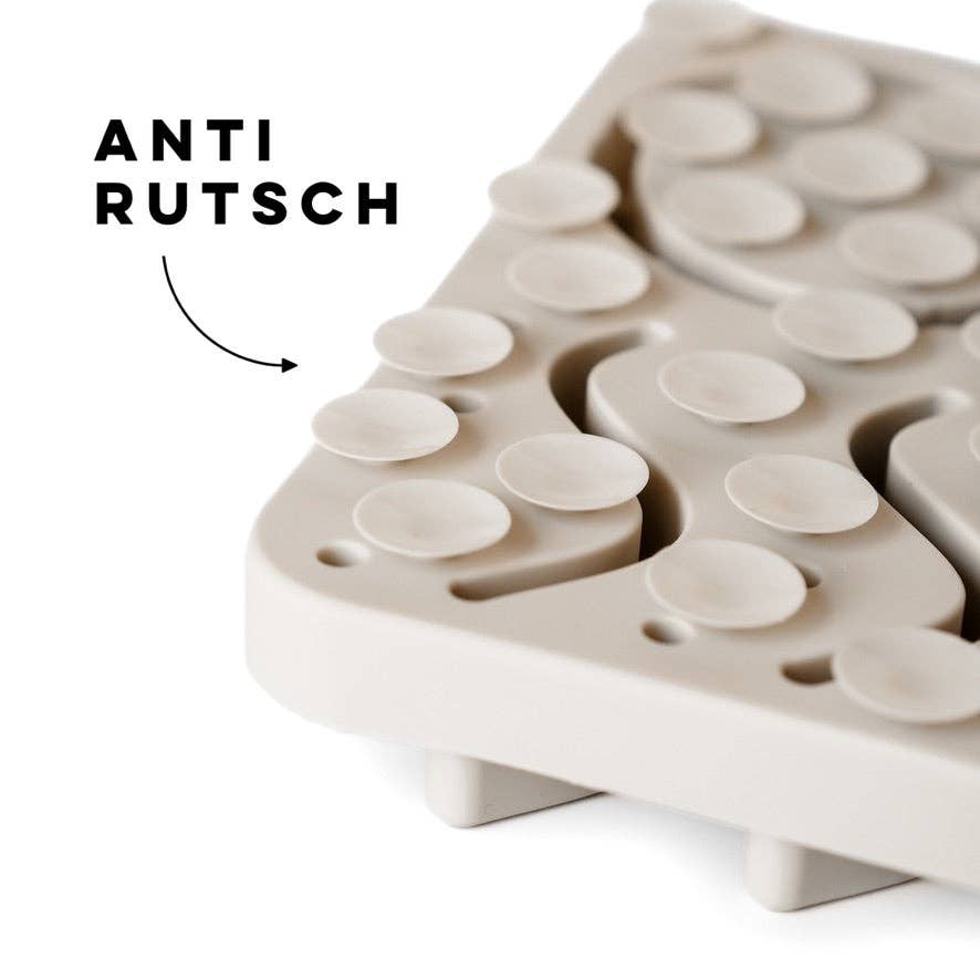 FUMBLING BOARD “beige” large: With spatula