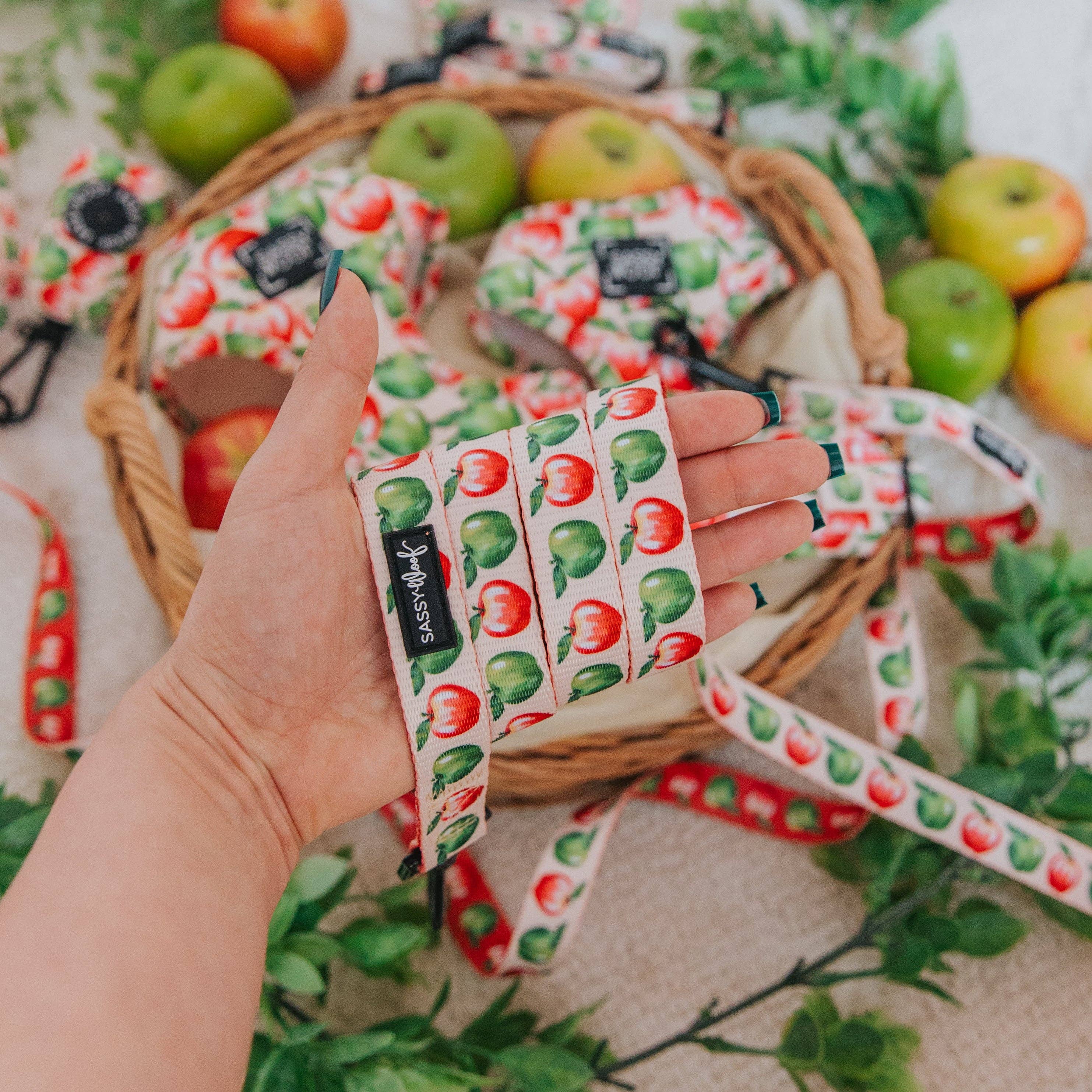 SASSY WOOF - Dog Leash  - Apple of My Eye