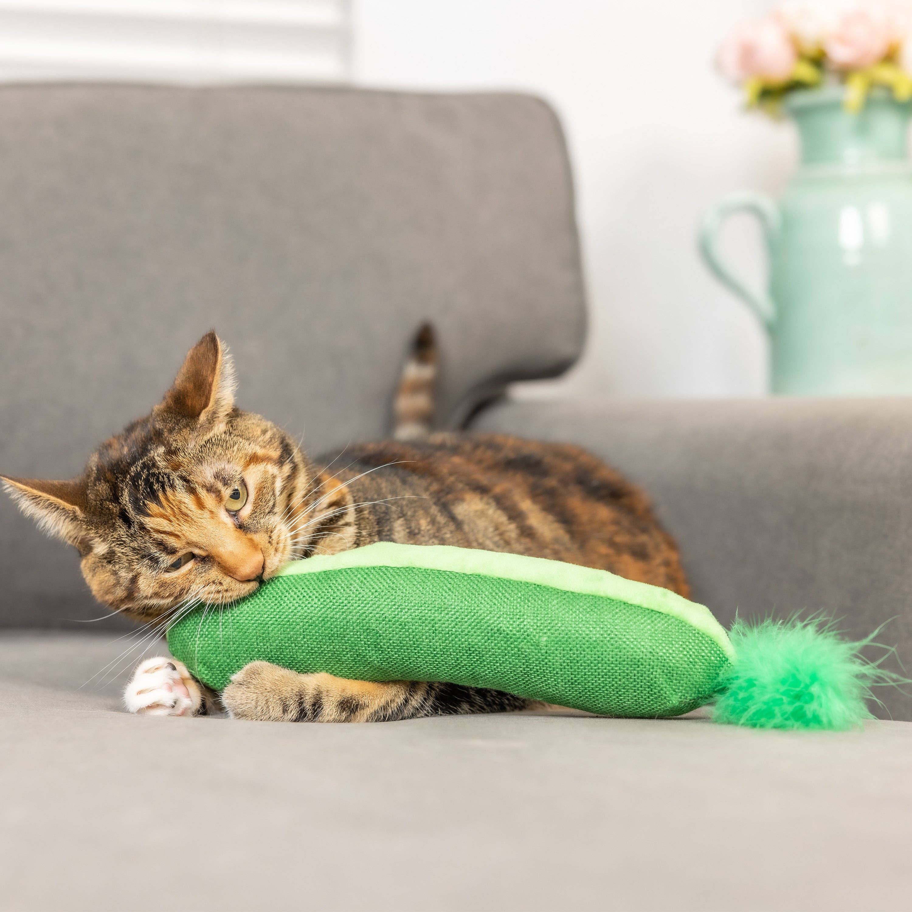 Huxley & Kent - Pickle Kicker For Cats: One Size