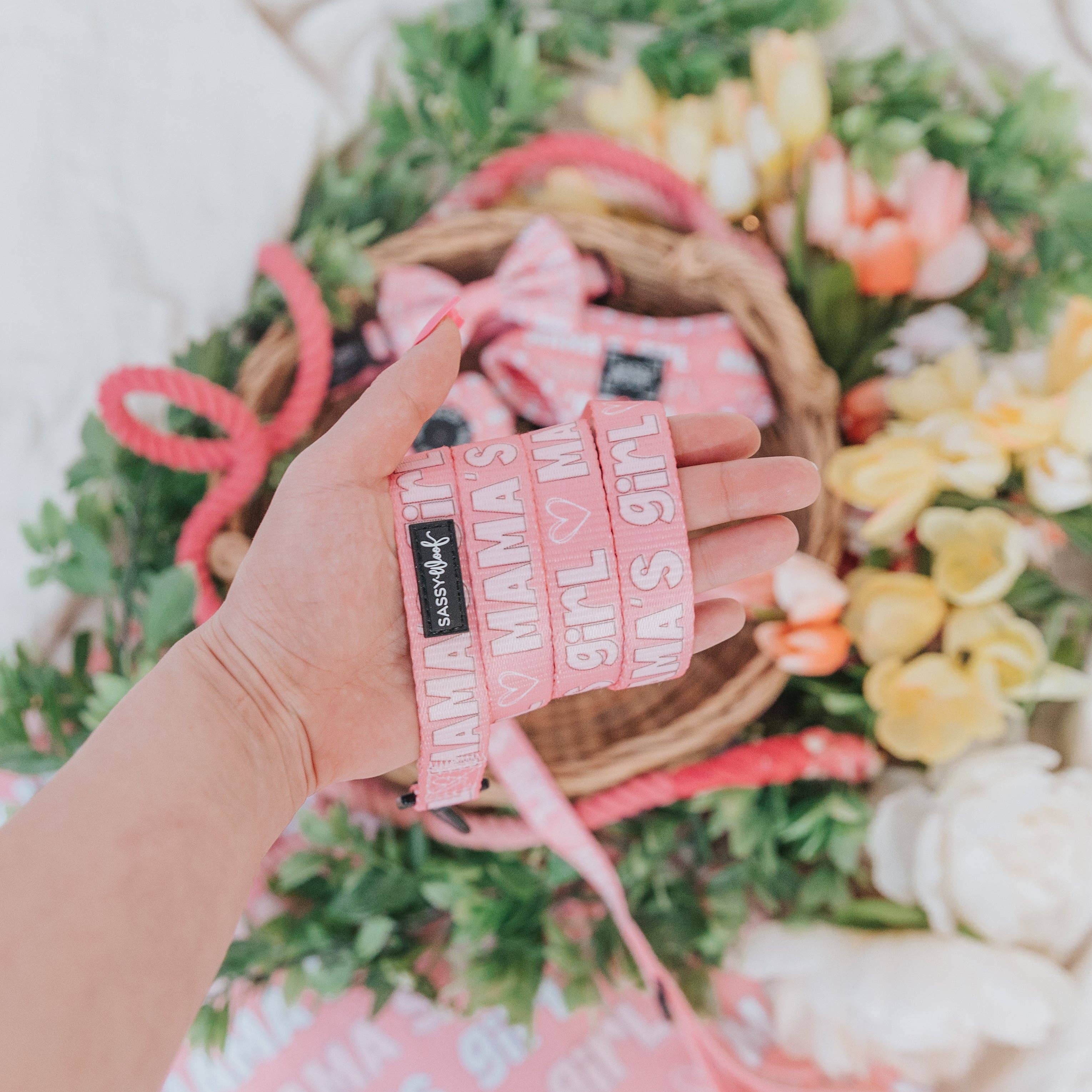 SASSY WOOF - Dog Leash - Mama's Girl