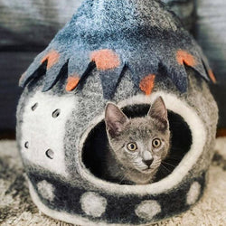 Dharma Dog Karma Cat - Fairy House Wool Pet Cave: Grey