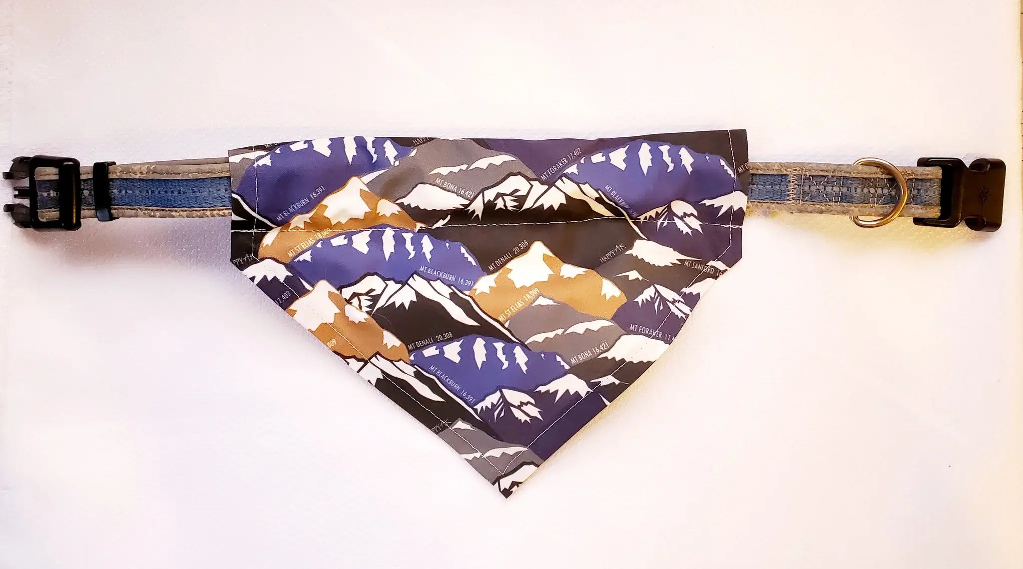 HappyAK - Tallest Peaks Dog | Cat Bandana: X Small