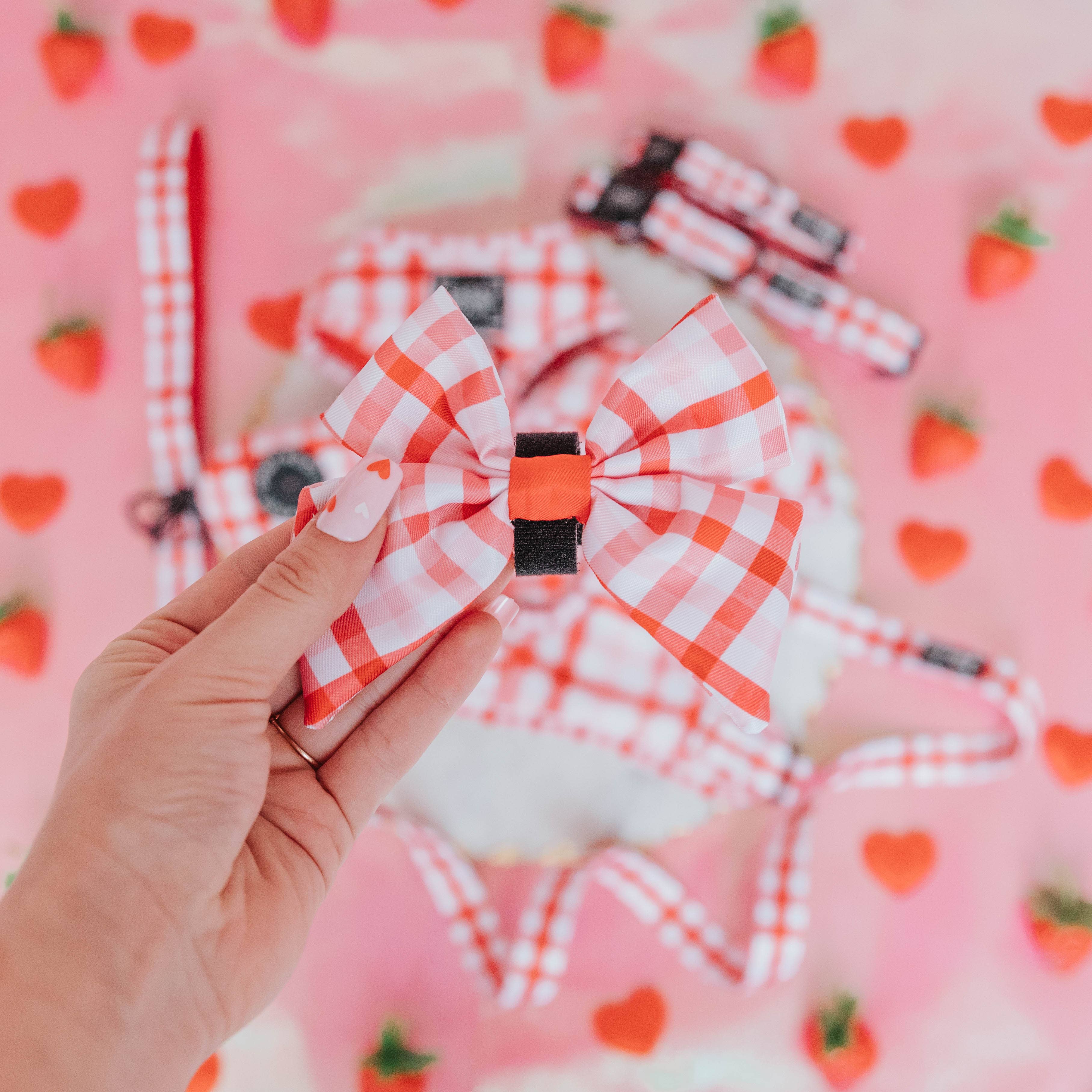 SASSY WOOF - Dog Sailor Bow - Picnic Fur Two