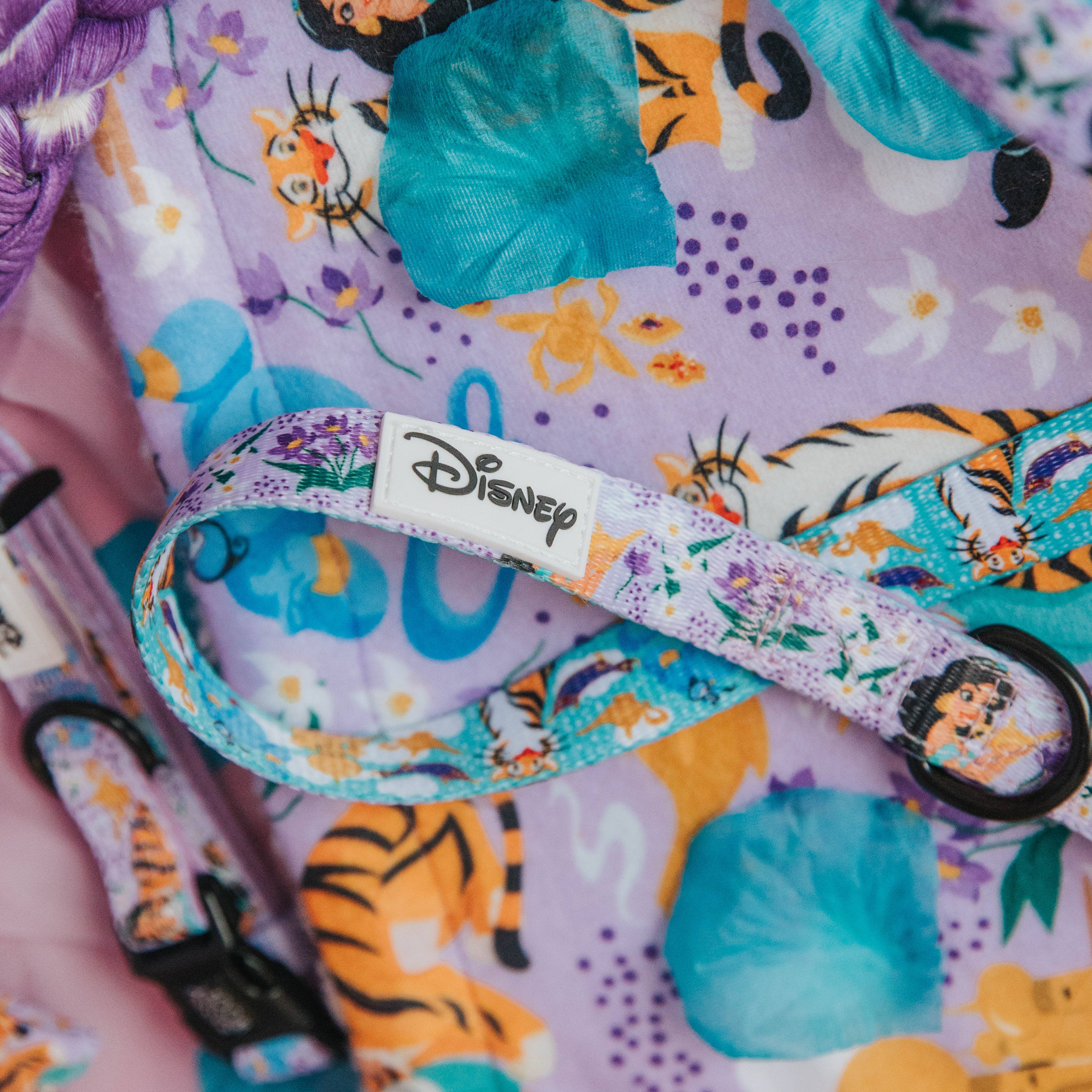 SASSY WOOF - Dog Leash - Disney's Jasmine