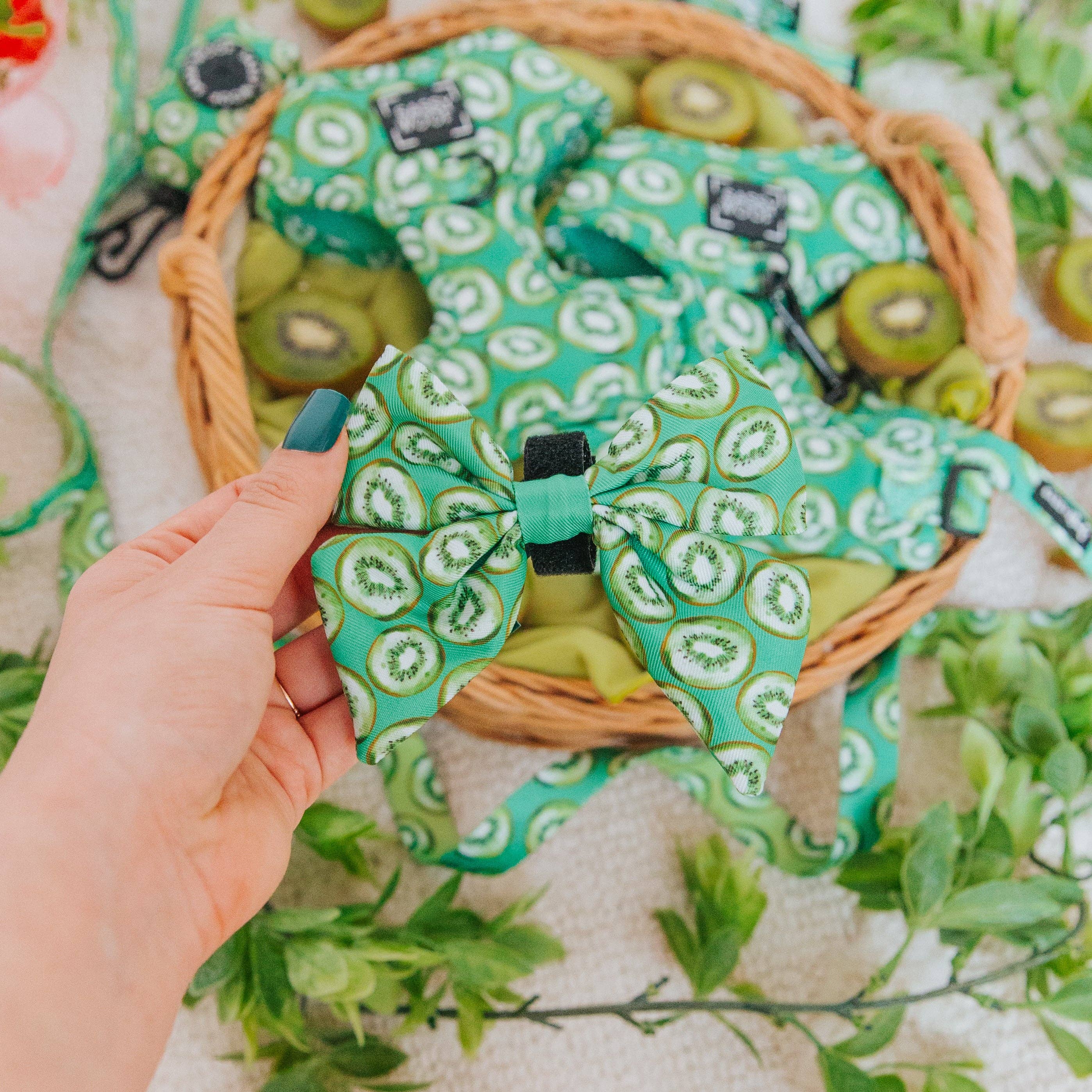 SASSY WOOF - Dog Sailor Bow - Kiwi Krazy