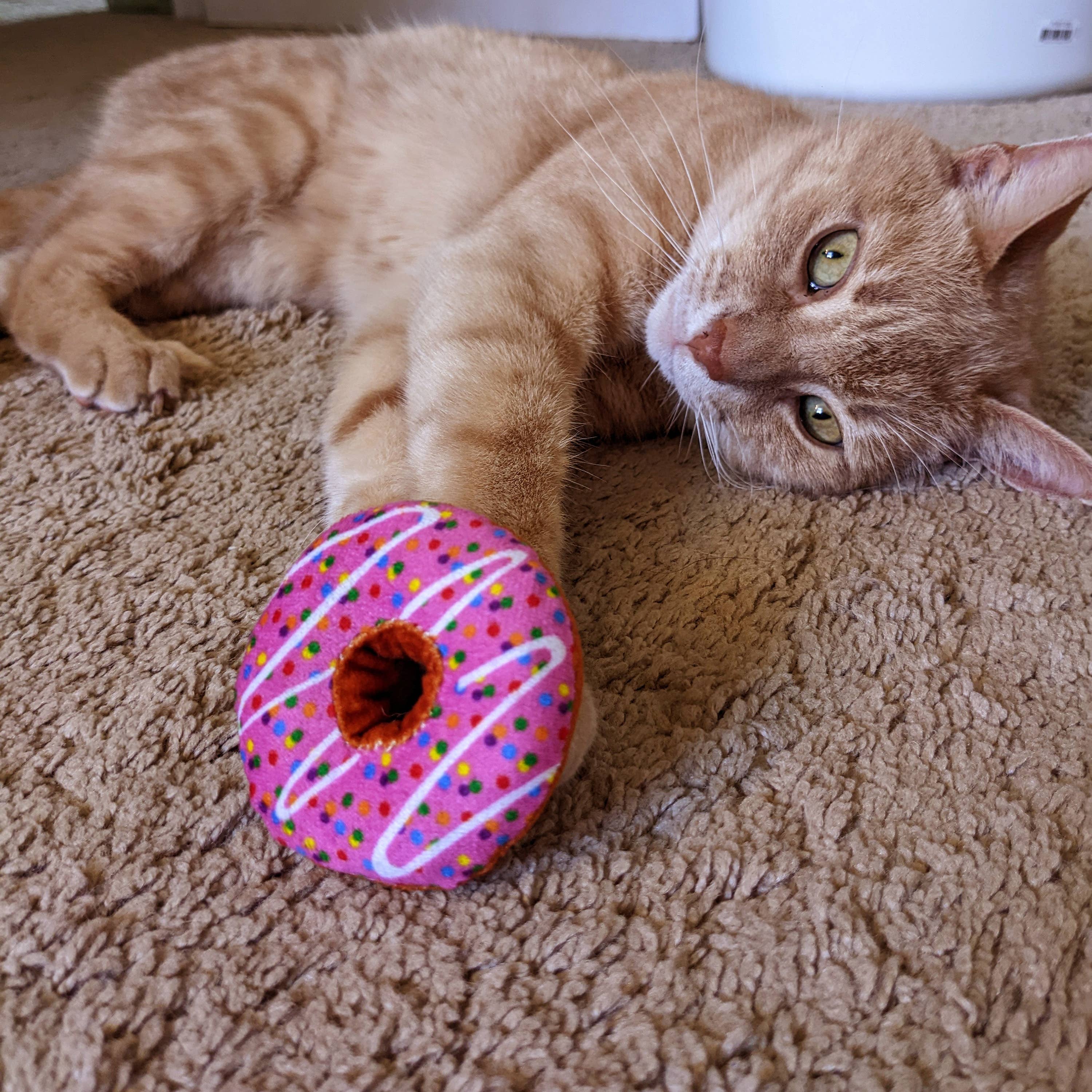 Huxley & Kent - Strawberry Donut for Cats