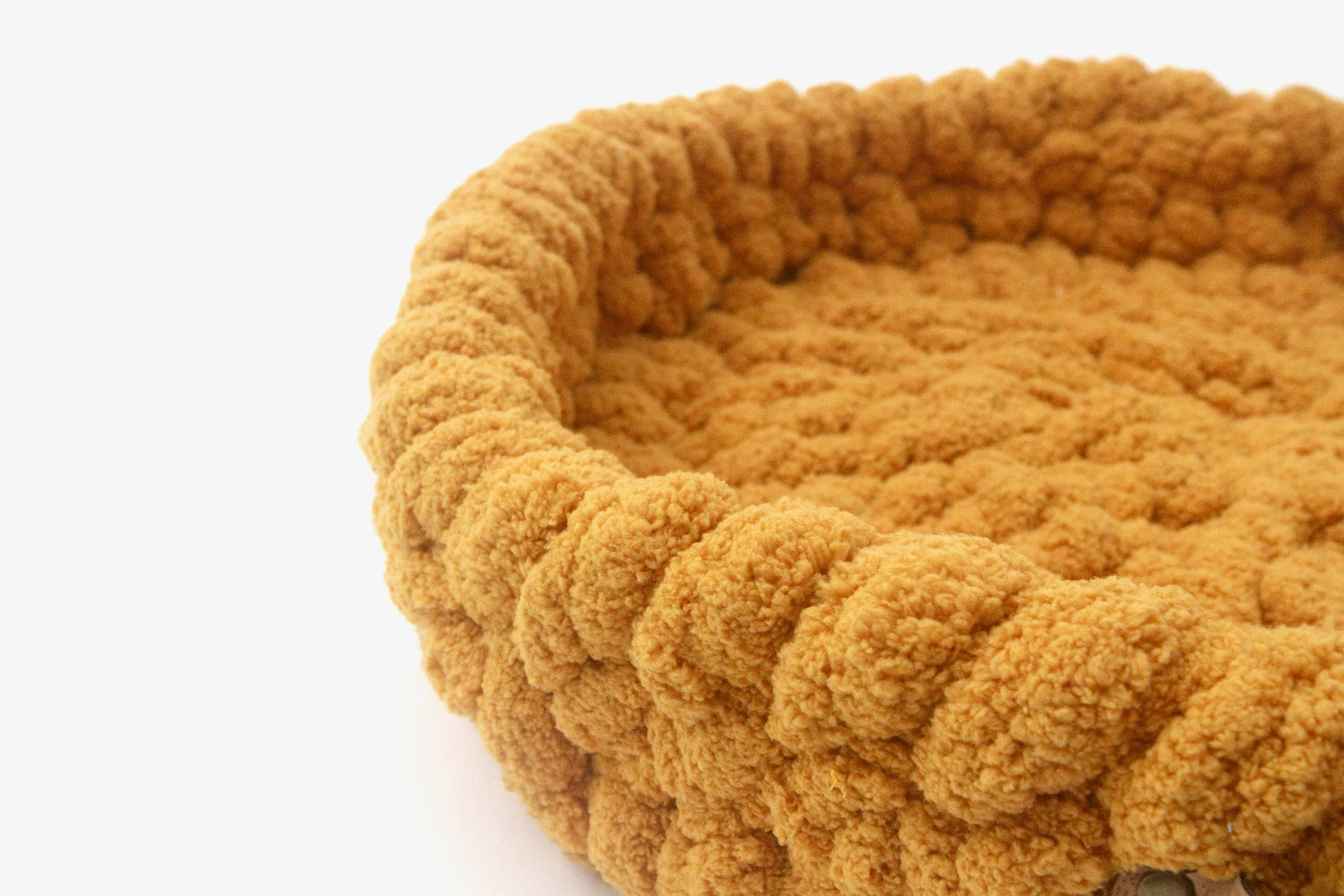 Plush sunflower yellow pet bed: Medium