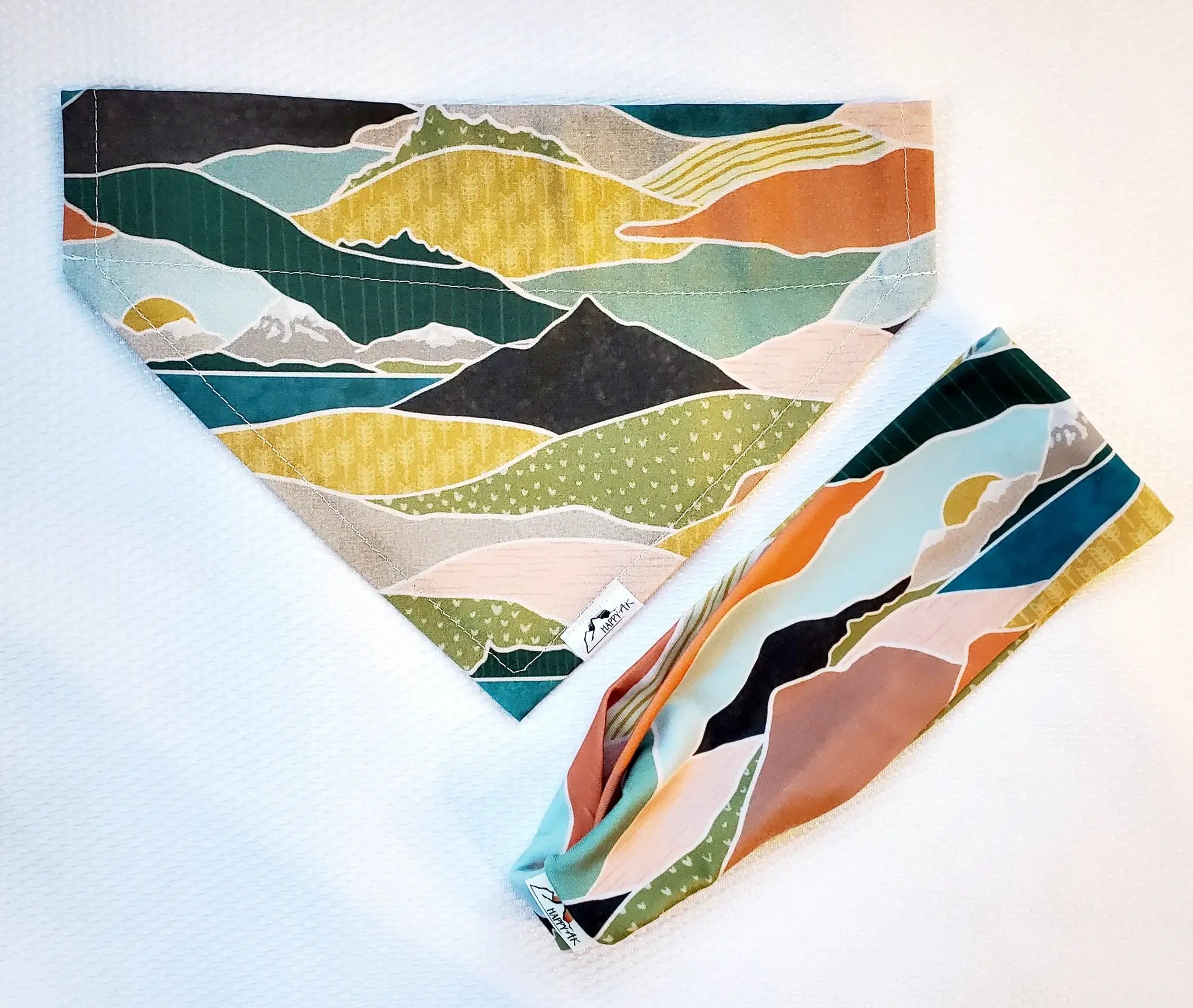 HappyAK - Rolling Hills Pet Bandana: Small
