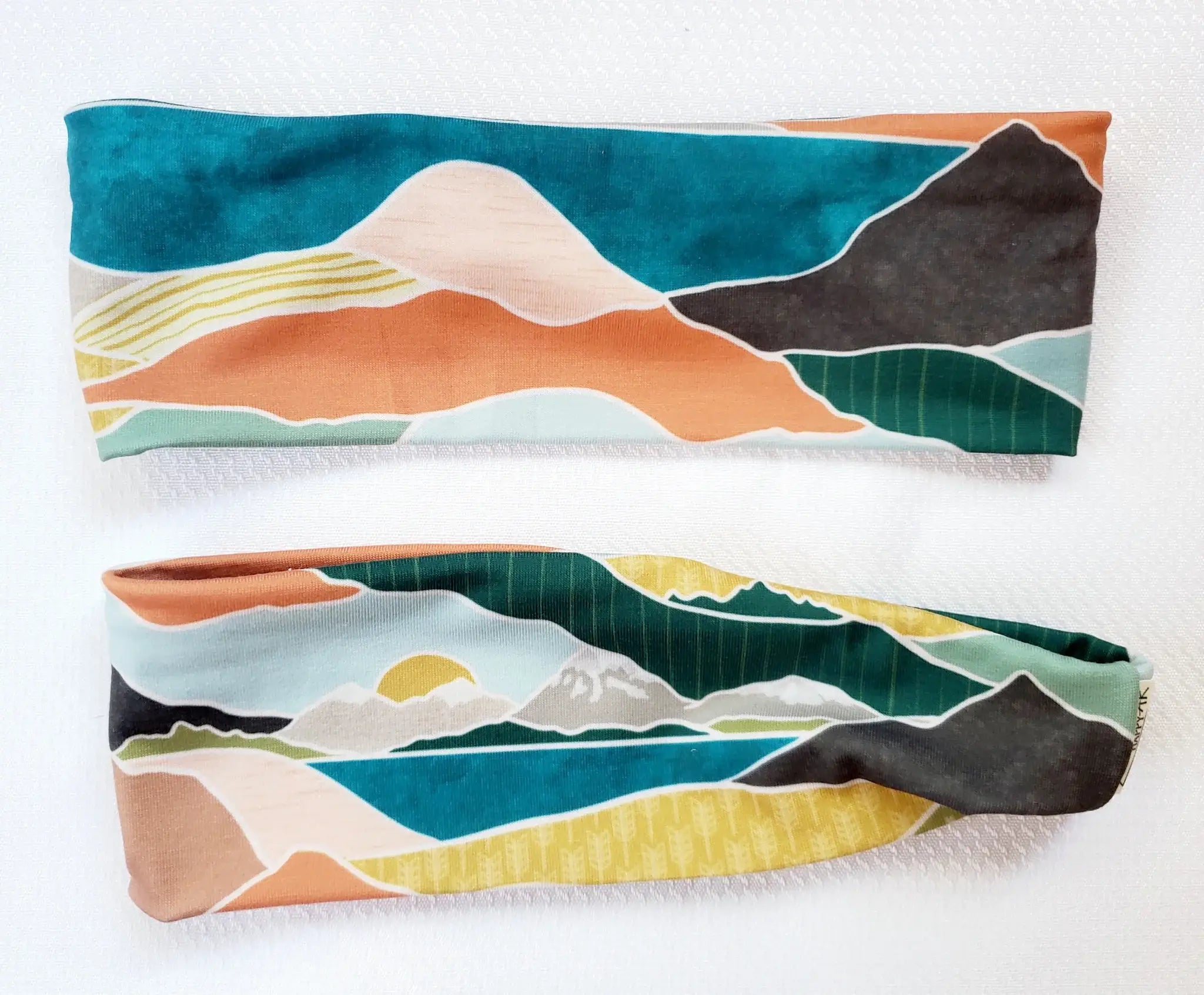 HappyAK - Rolling Hills Pet Bandana: Small