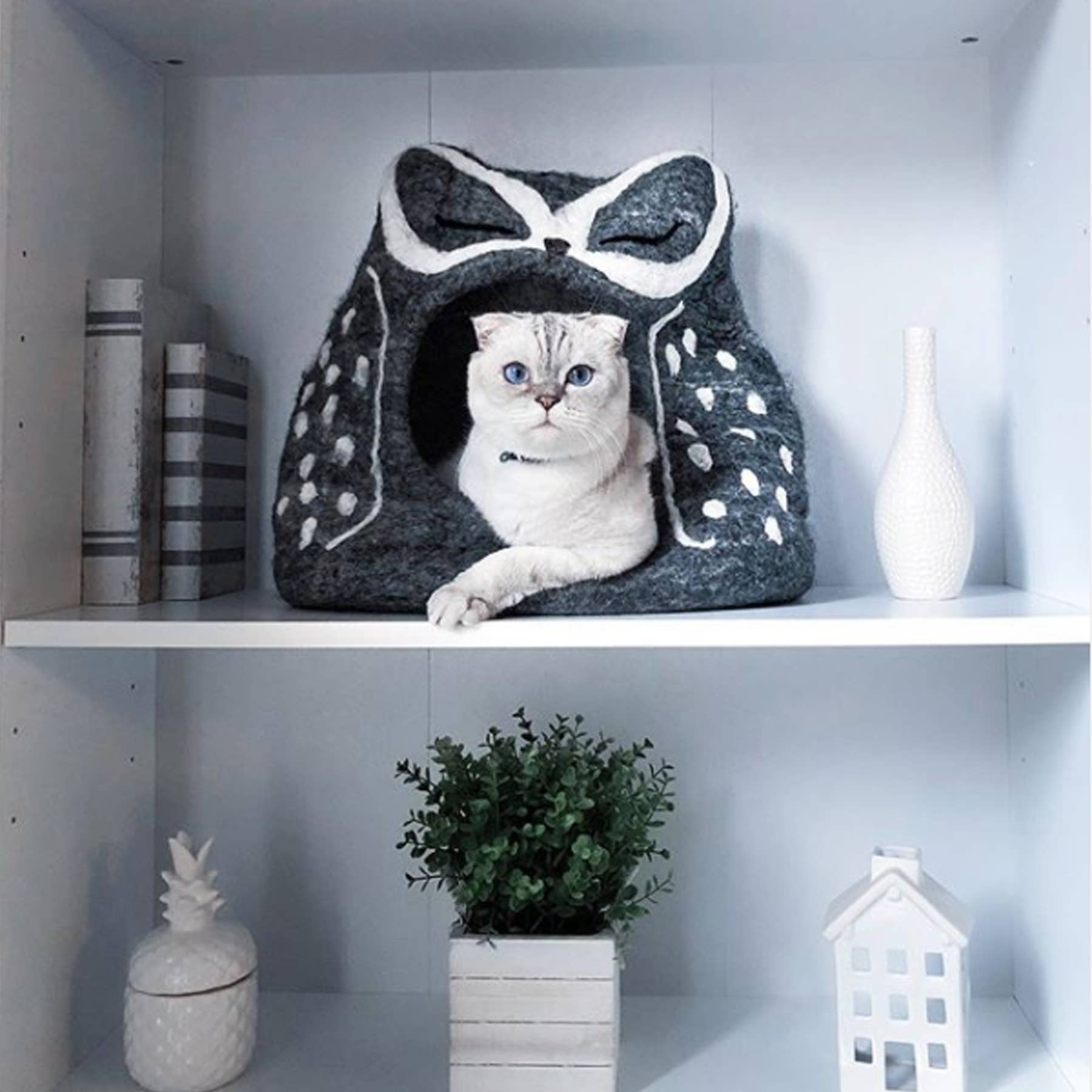 Dharma Dog Karma Cat - Owl Wool Pet Cave: Snowy