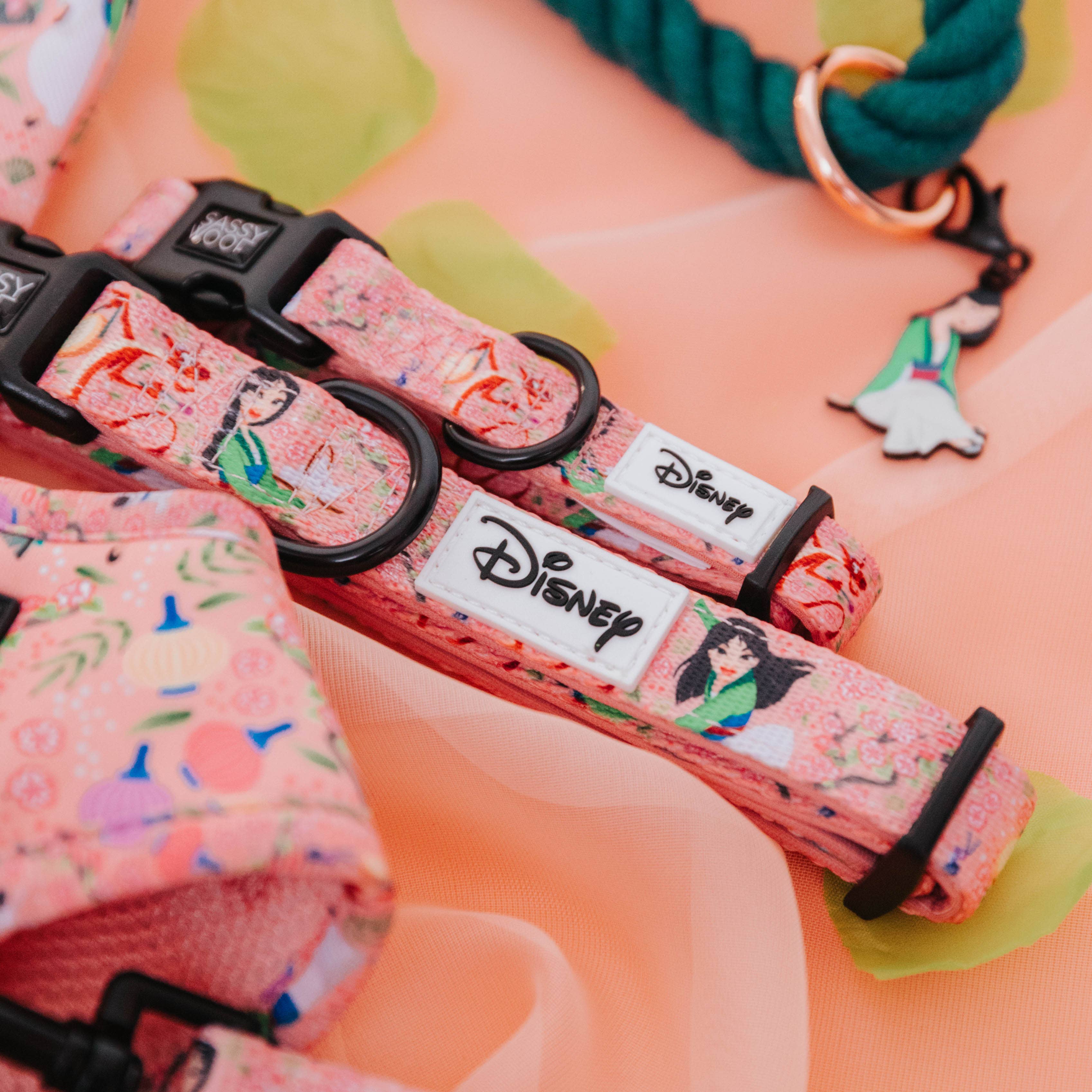 SASSY WOOF - Dog Collar - Disney's Mulan: Small