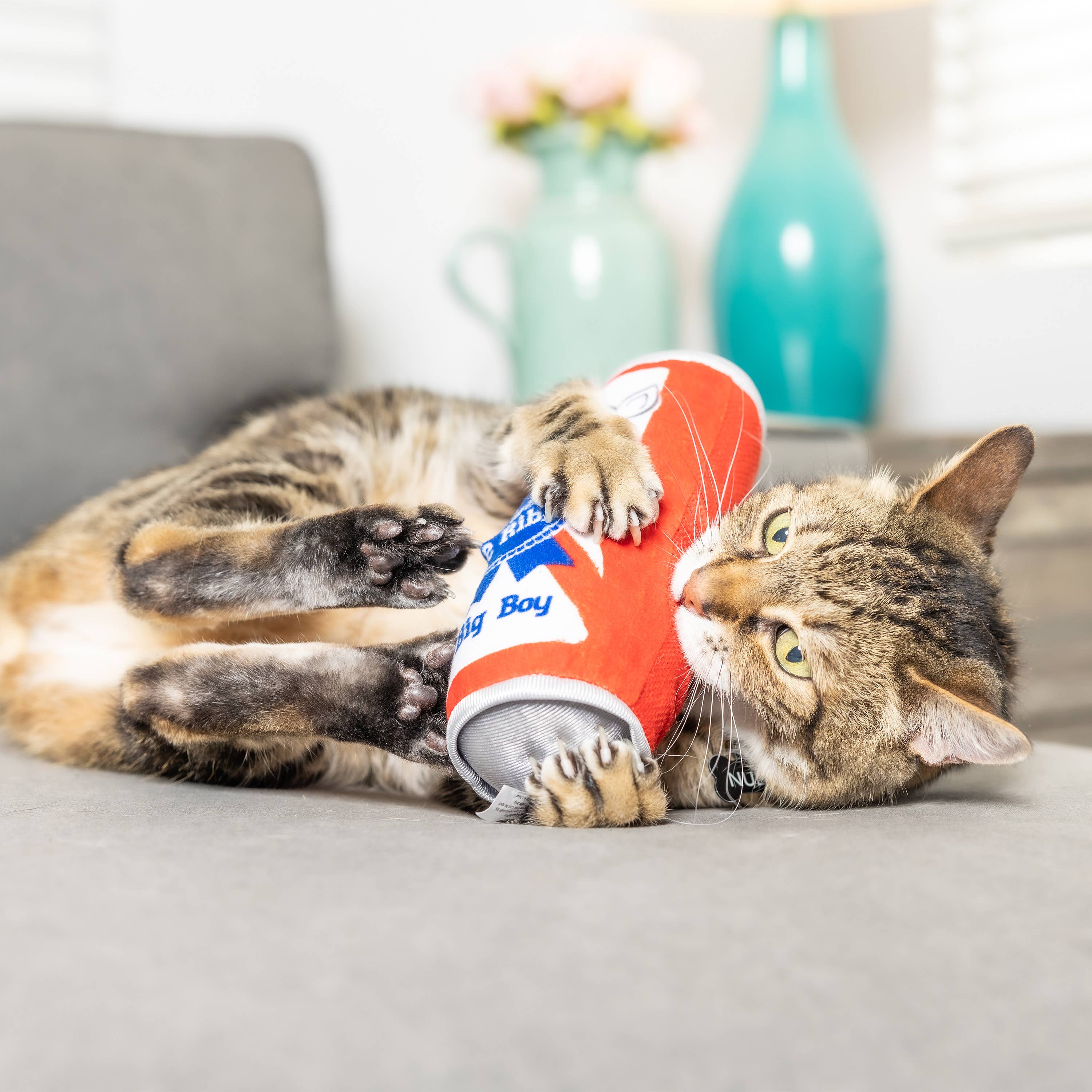 Huxley & Kent - Cats Belly Rubbin Kicker Cat Toy: One Size